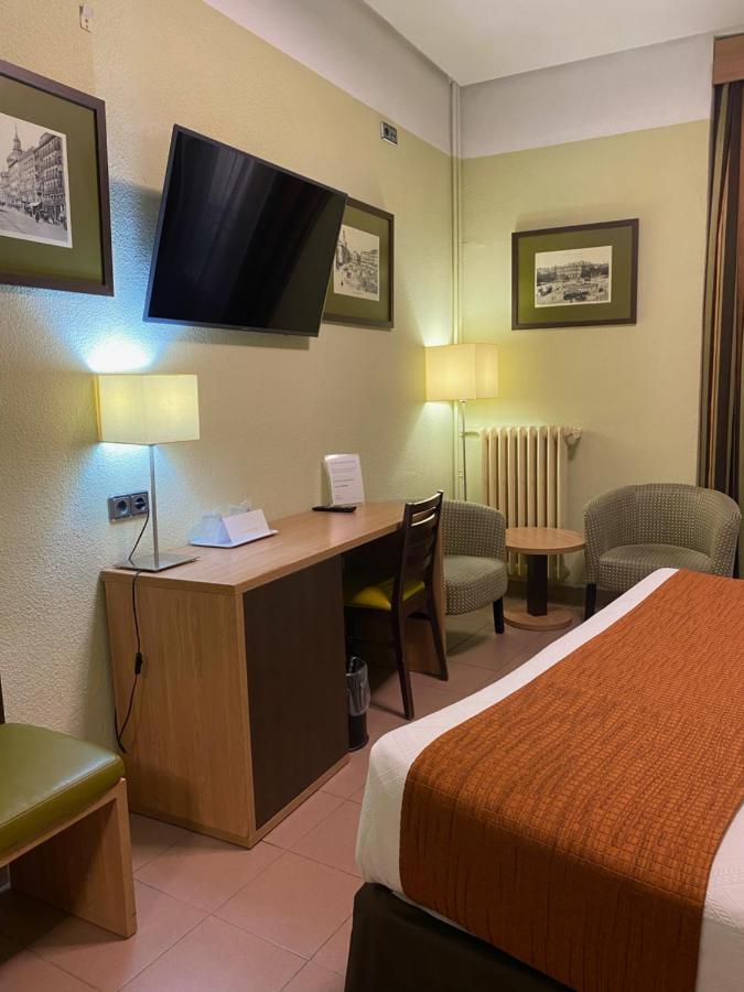 Hostal Ballesta Madrid Eksteriør billede