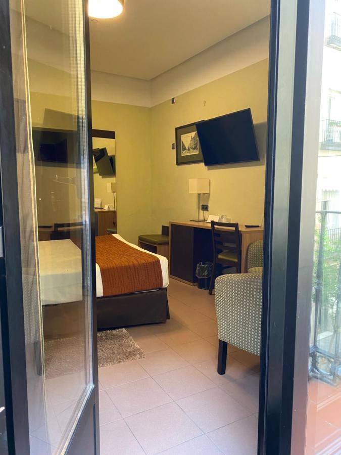Hostal Ballesta Madrid Eksteriør billede