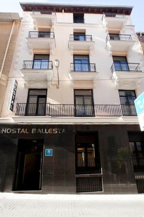 Hostal Ballesta Madrid Eksteriør billede