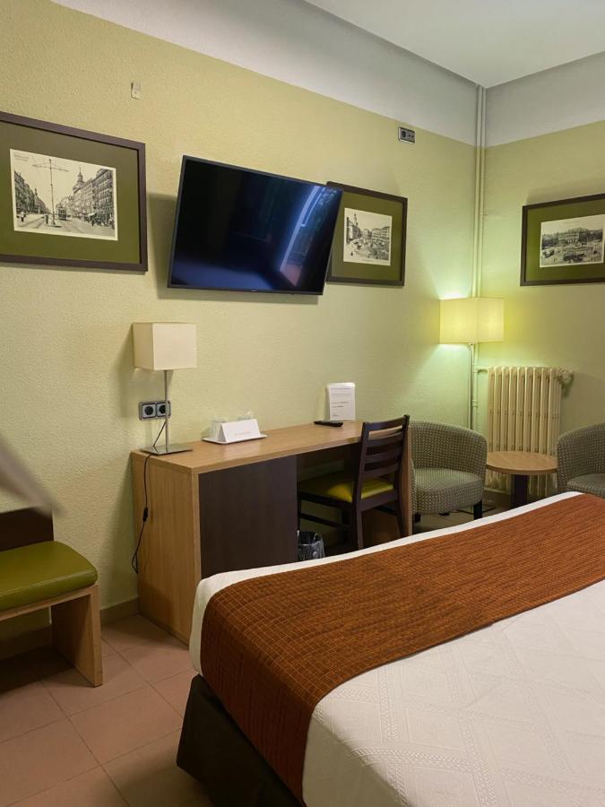 Hostal Ballesta Madrid Eksteriør billede