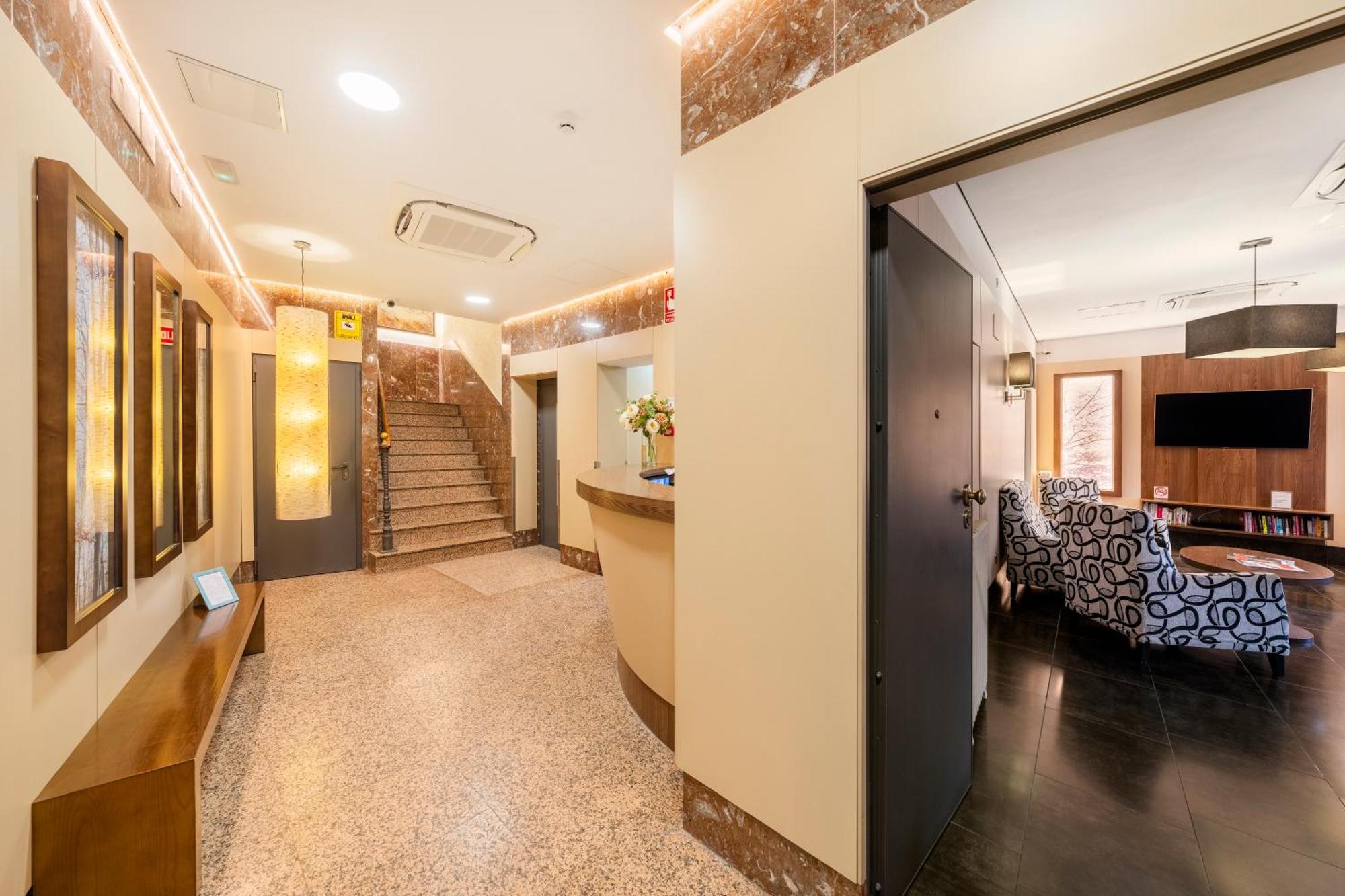 Hostal Ballesta Madrid Eksteriør billede