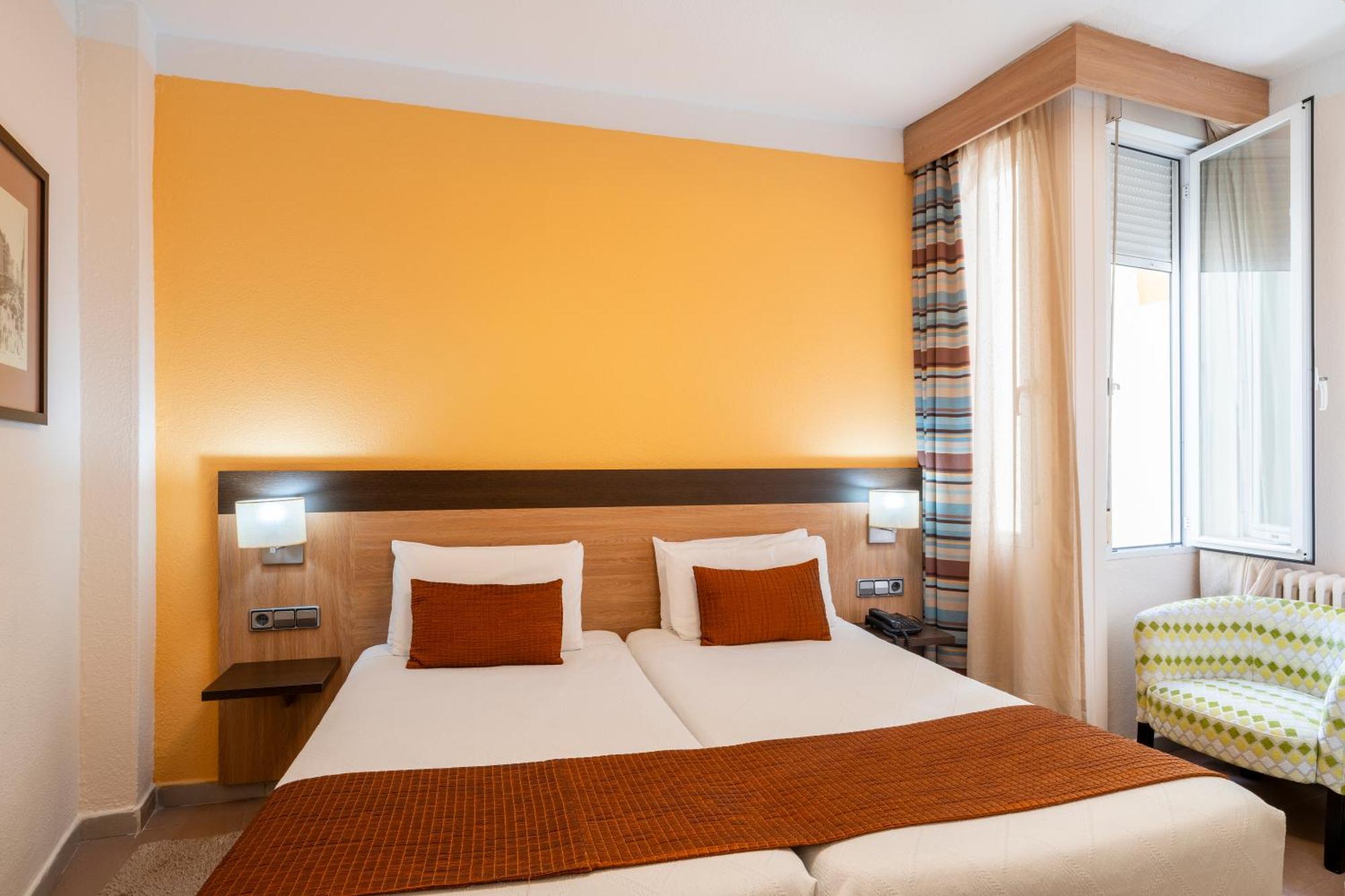 Hostal Ballesta Madrid Eksteriør billede