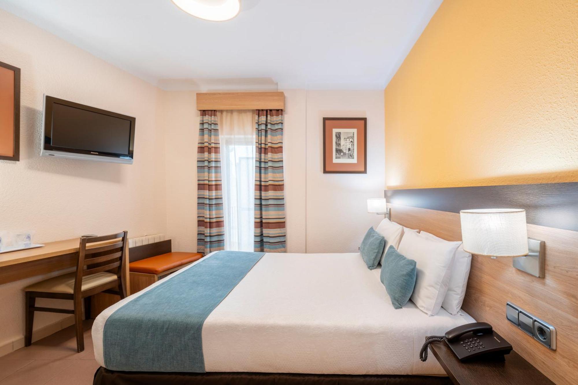 Hostal Ballesta Madrid Eksteriør billede