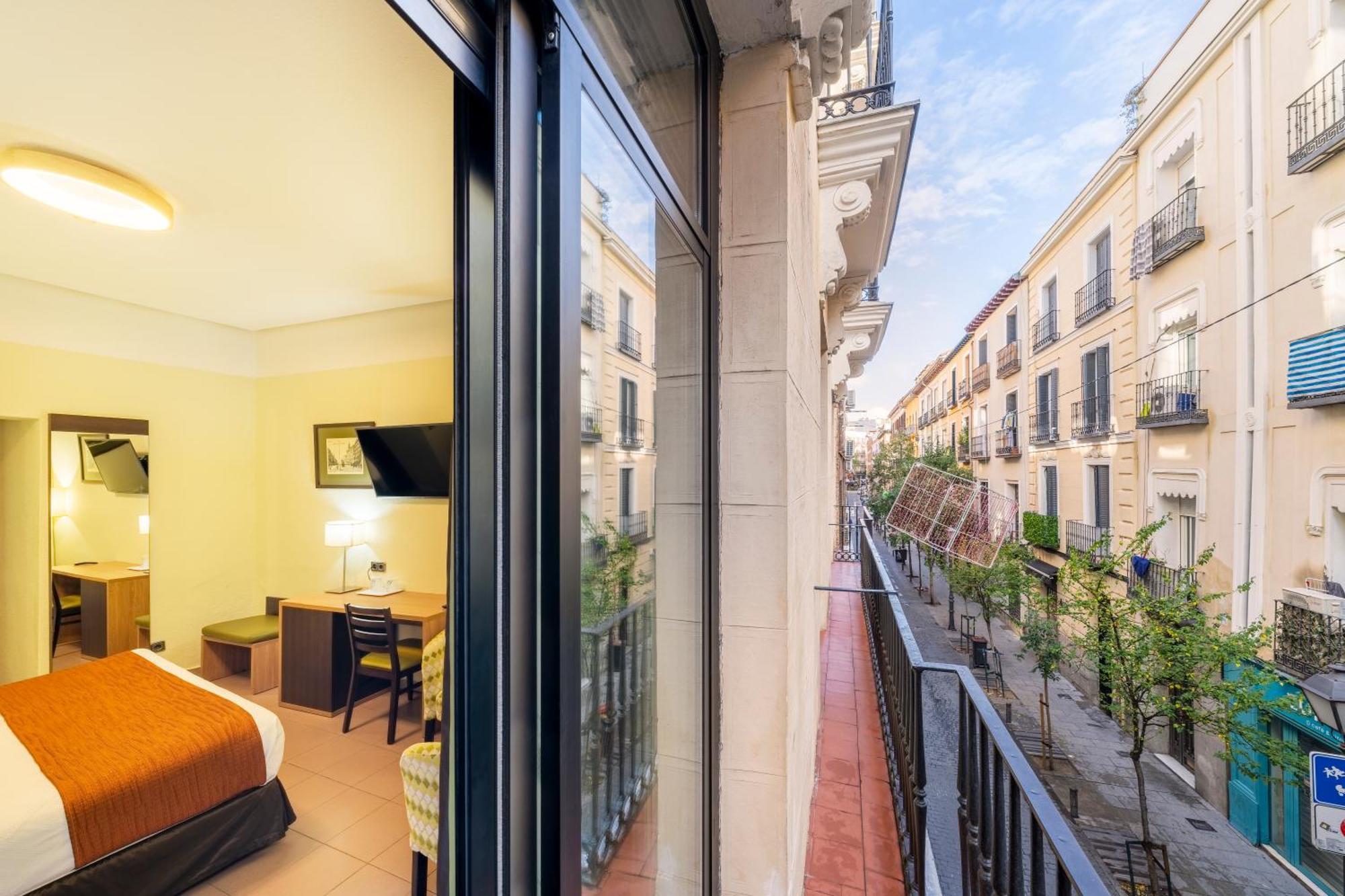 Hostal Ballesta Madrid Eksteriør billede