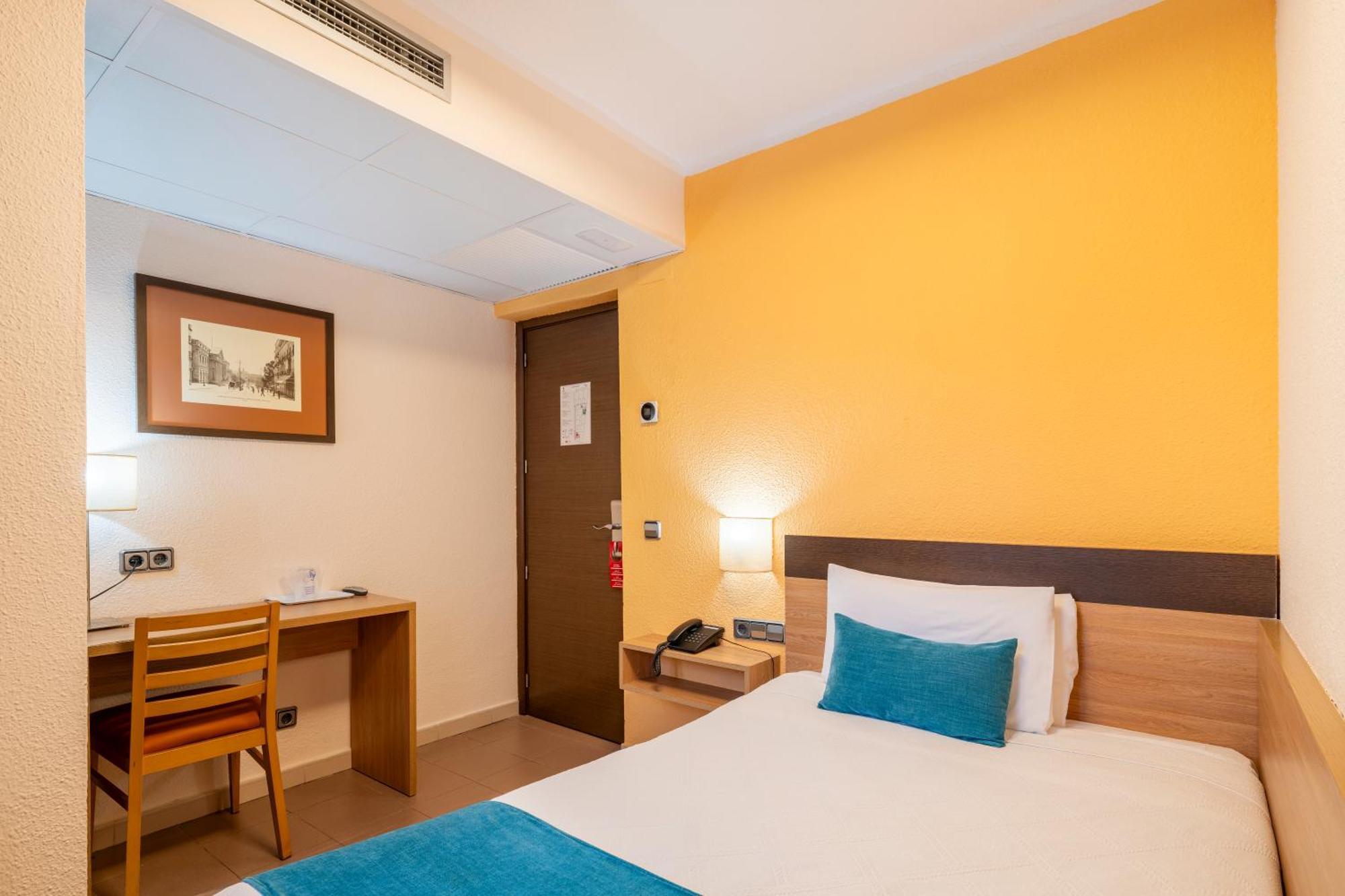 Hostal Ballesta Madrid Eksteriør billede