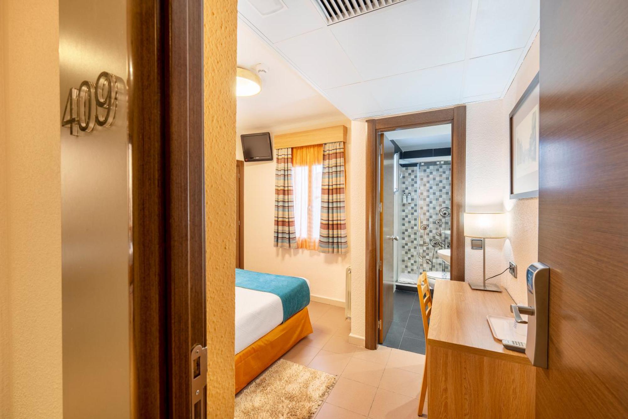 Hostal Ballesta Madrid Eksteriør billede