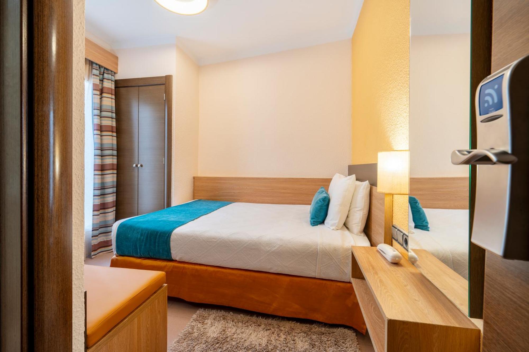 Hostal Ballesta Madrid Eksteriør billede